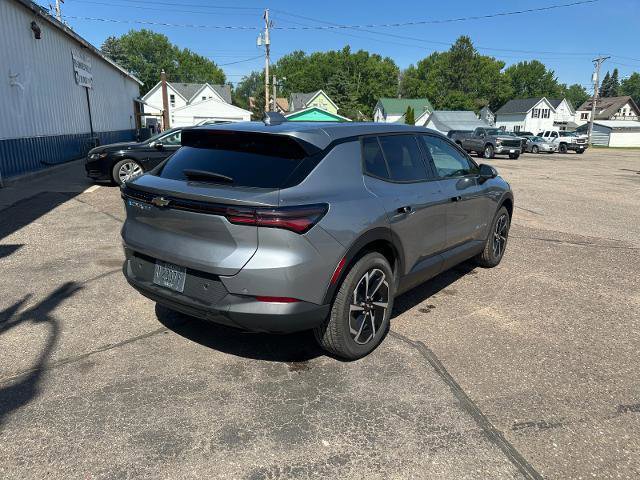 New 2026 Chevrolet Equinox EV LT w/ Comfort Package AWD/4WD image 3