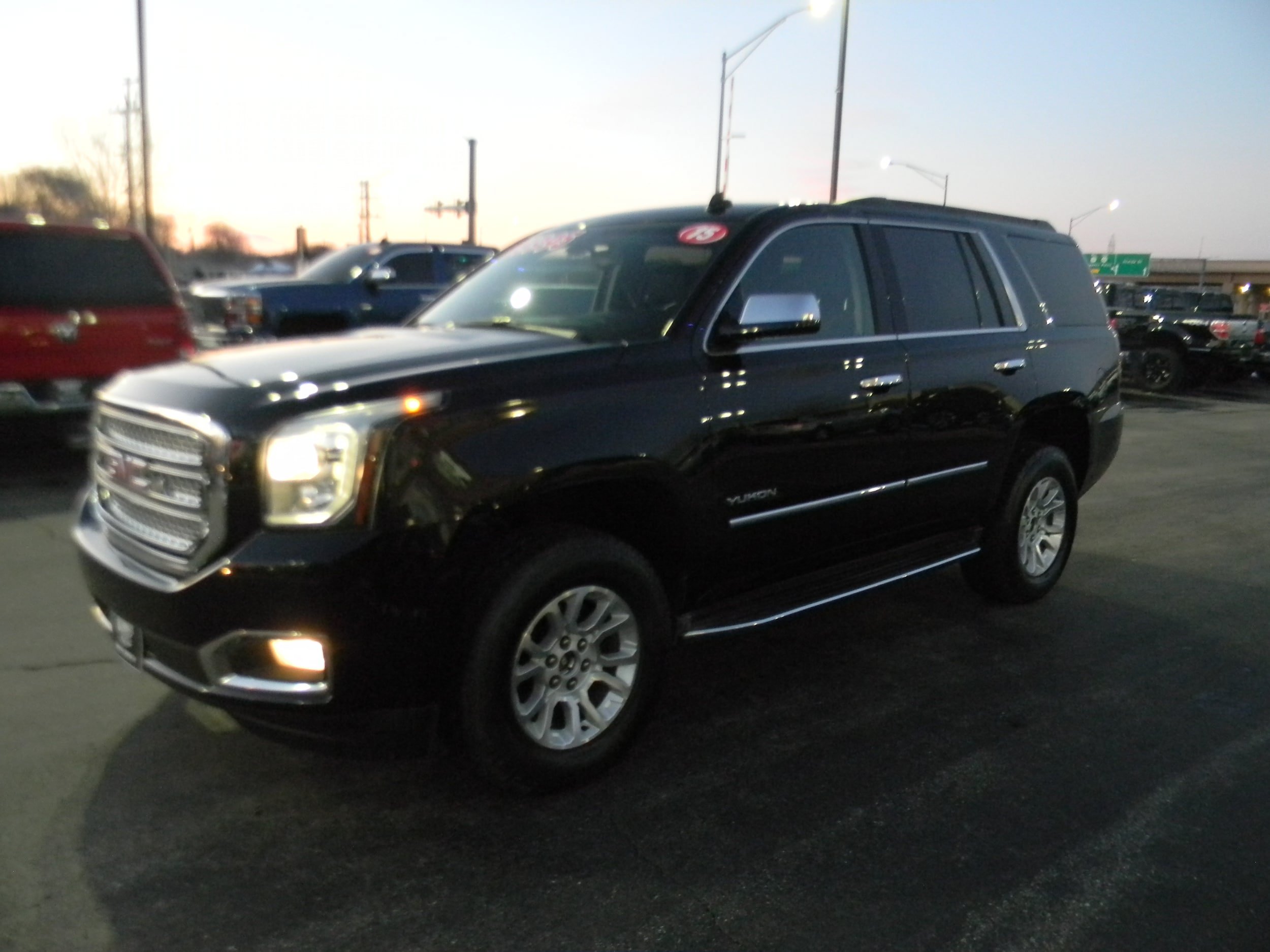 Used 2015 GMC Yukon SLE AWD/4WD image 4