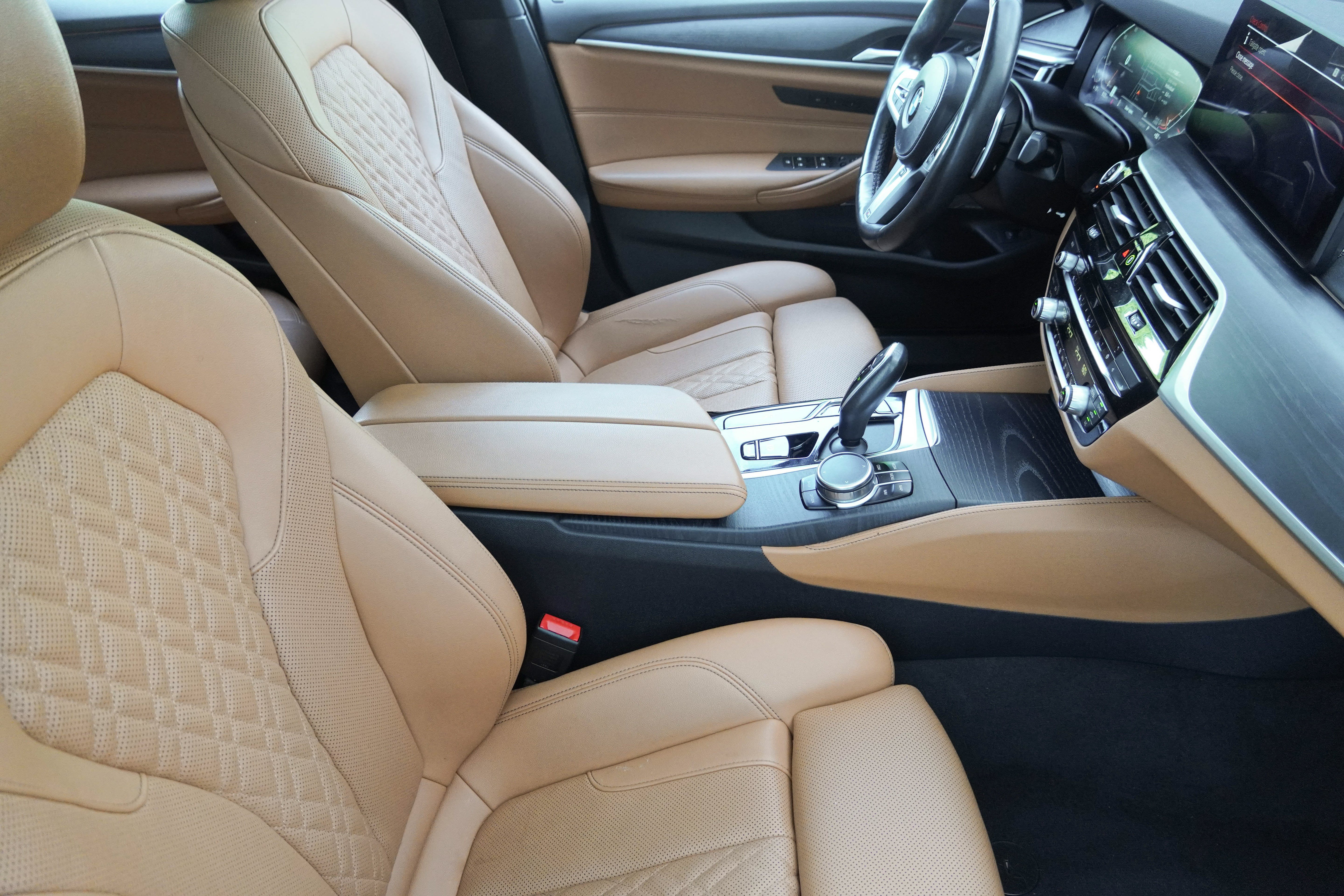 Used 2023 BMW 530i xDrive w/ M Sport Package AWD/4WD image 12