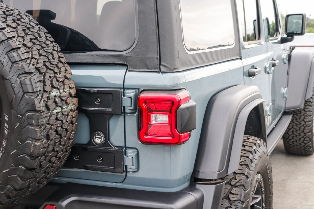 New 2026 Jeep Wrangler Unlimited Sport AWD/4WD image 10