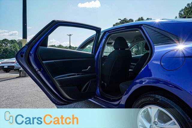 Used 2023 Hyundai Elantra SE FWD image 31