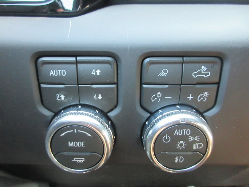 New 2026 GMC Sierra 1500 AT4 w/ AT4 Premium Package AWD/4WD image 16