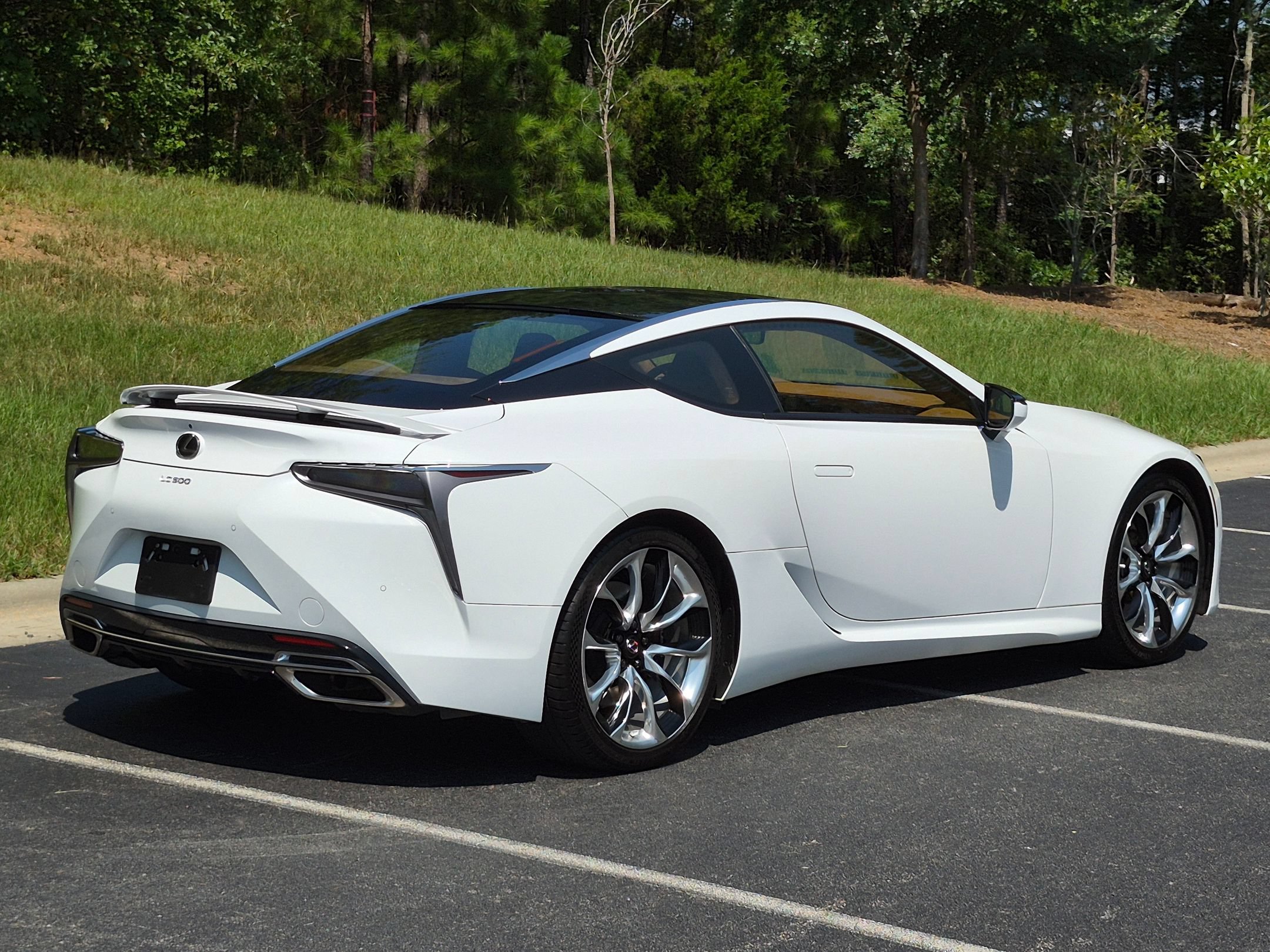 Used 2023 Lexus LC 500 Coupe w/ Dynamic Handling Package RWD image 29