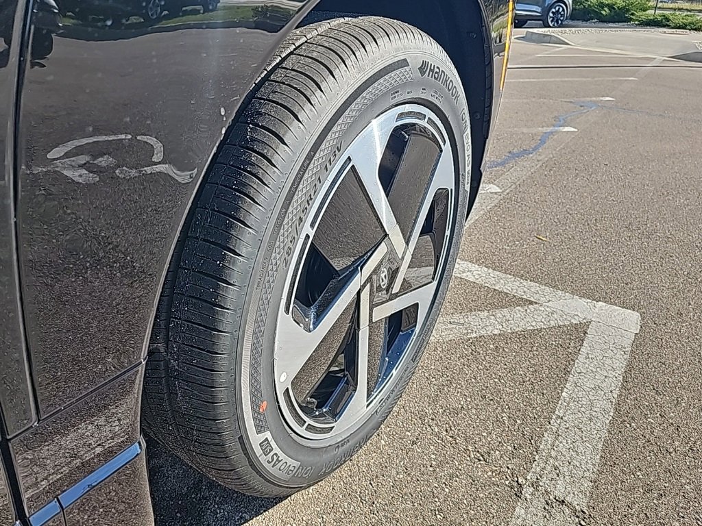 New 2026 Hyundai Ioniq 9 Limited image 55