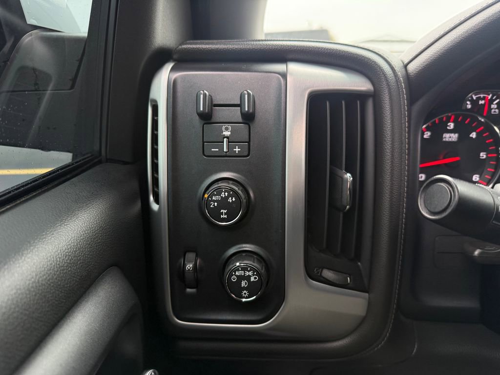 Used 2016 GMC Sierra 1500 SLE w/ SLE Value Package image 17