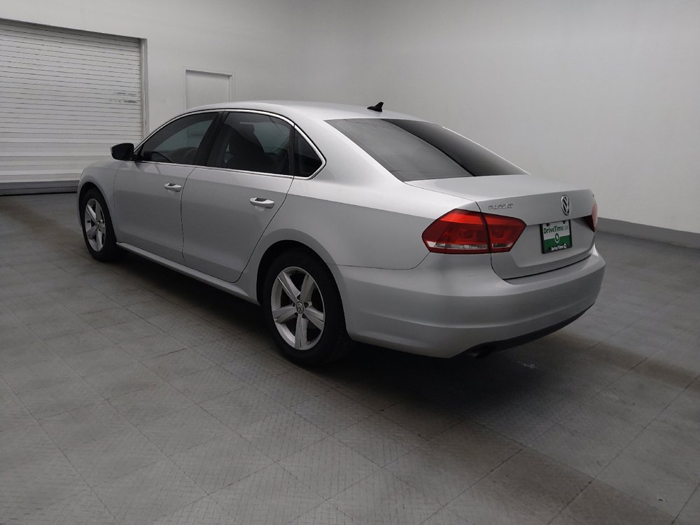 Used 2015 Volkswagen Passat 1.8T Limited Edition FWD image 3