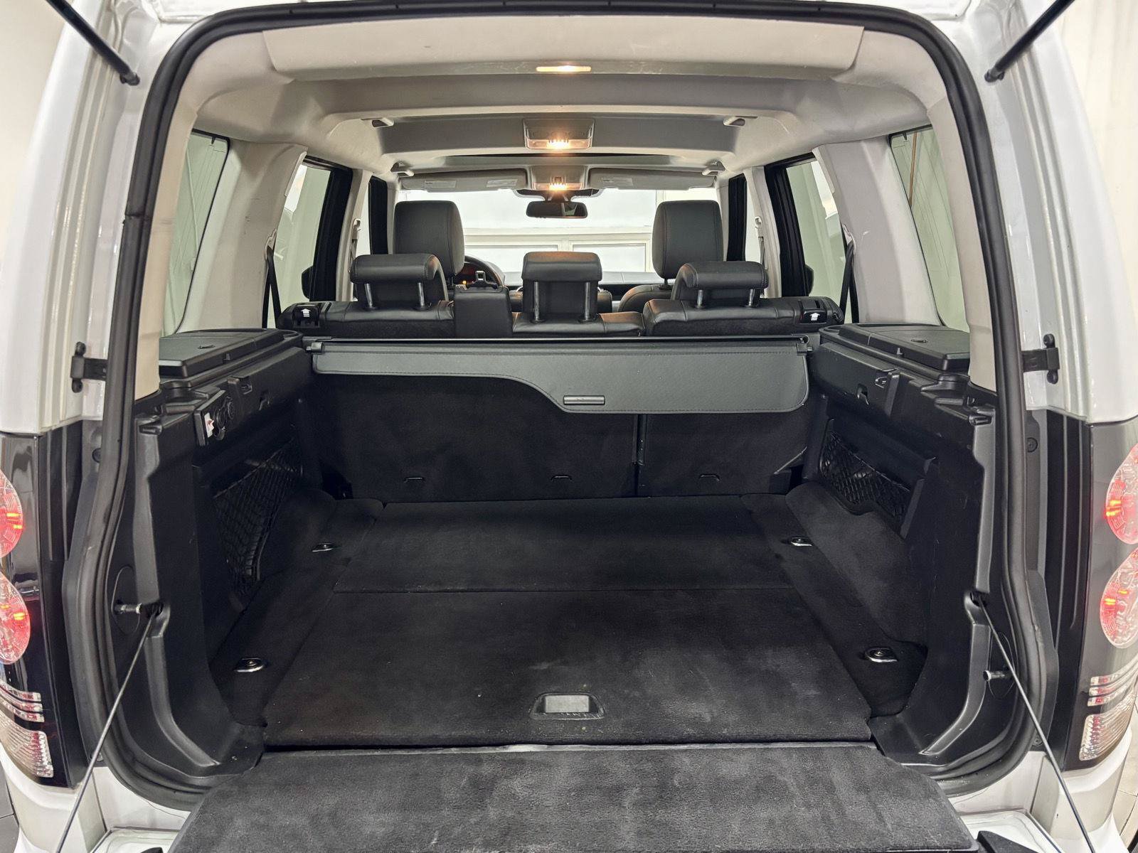Used 2016 Land Rover LR4 AWD/4WD image 39