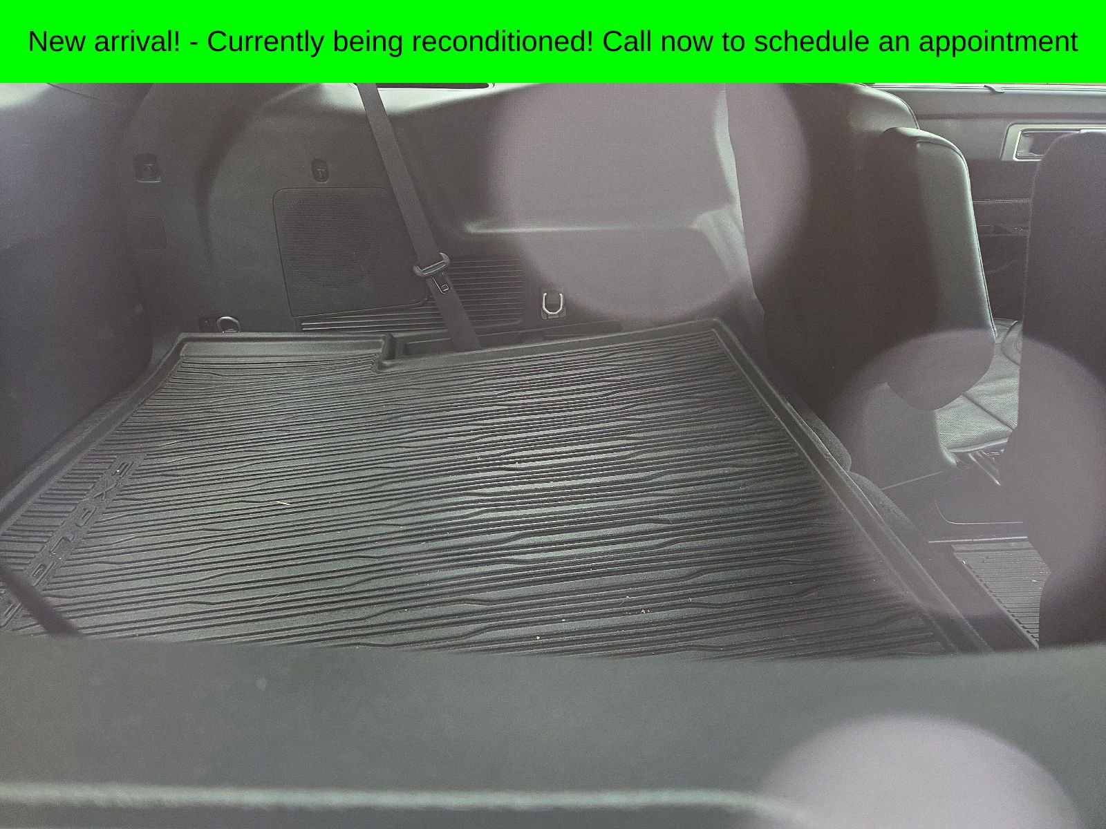 Used 2024 Ford Explorer Platinum w/ Technology Package AWD/4WD image 9