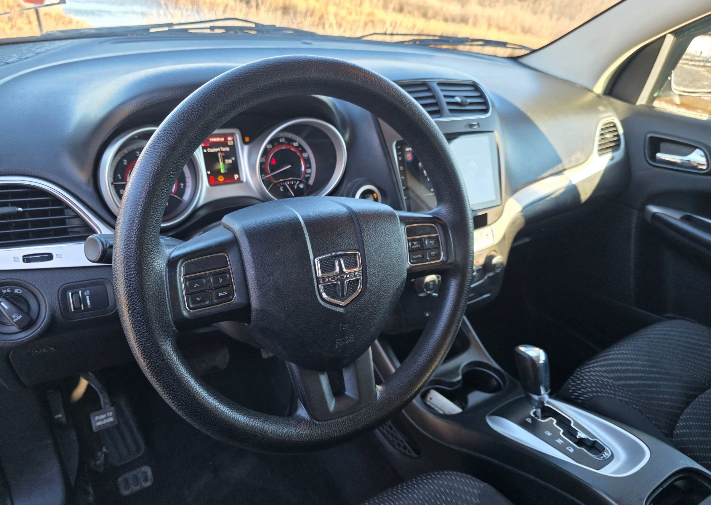 Used 2014 Dodge Journey SXT image 9