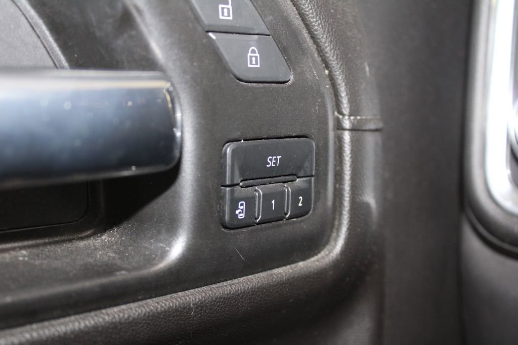 Used 2021 GMC Sierra 1500 Denali image 22