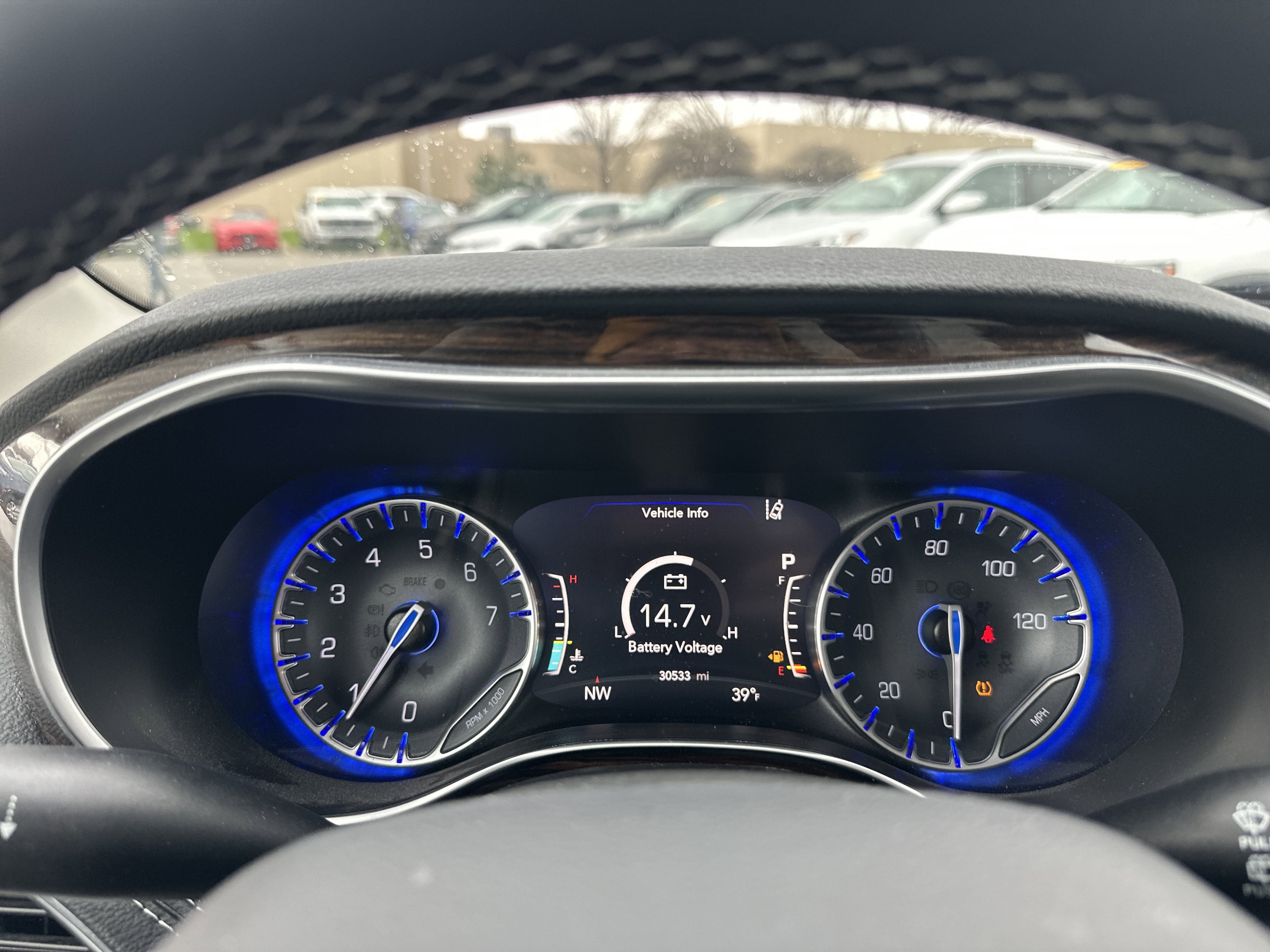 Used 2023 Chrysler Pacifica Limited image 26