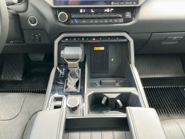 Used 2024 Toyota Tundra Limited AWD/4WD image 15