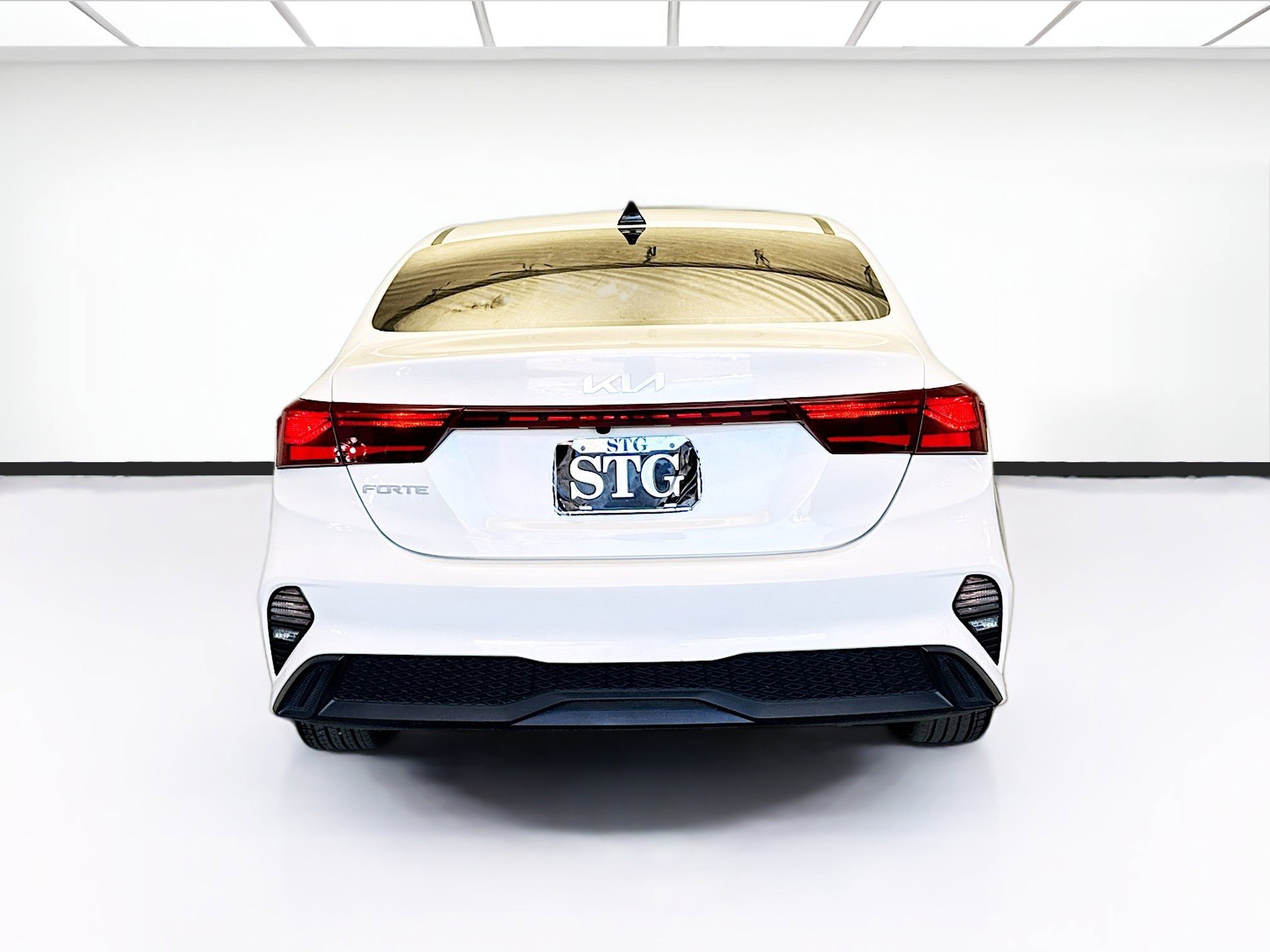 Used 2024 Kia Forte LXS image 5