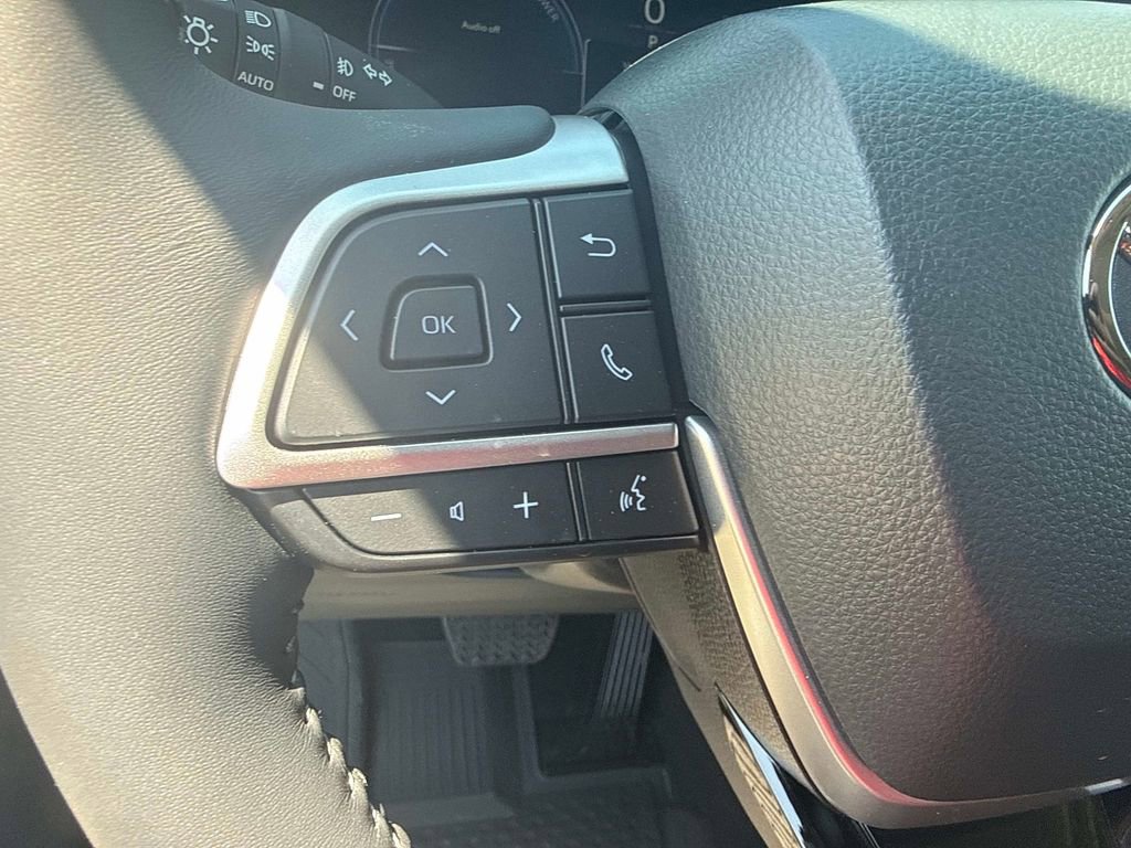 New 2026 Toyota Highlander Limited image 27