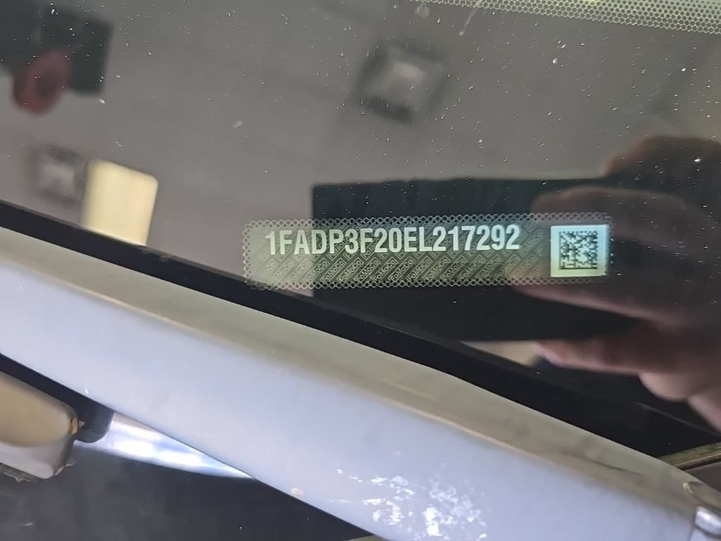 Used 2014 Ford Focus SE FWD image 9