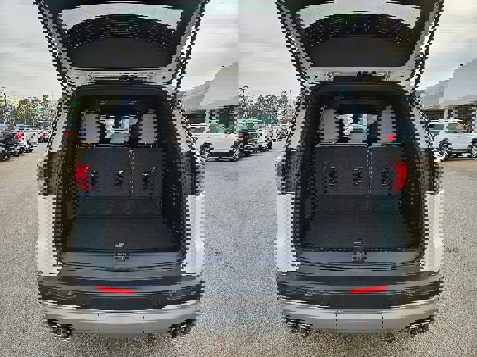 New 2026 GMC Acadia Elevation image 4