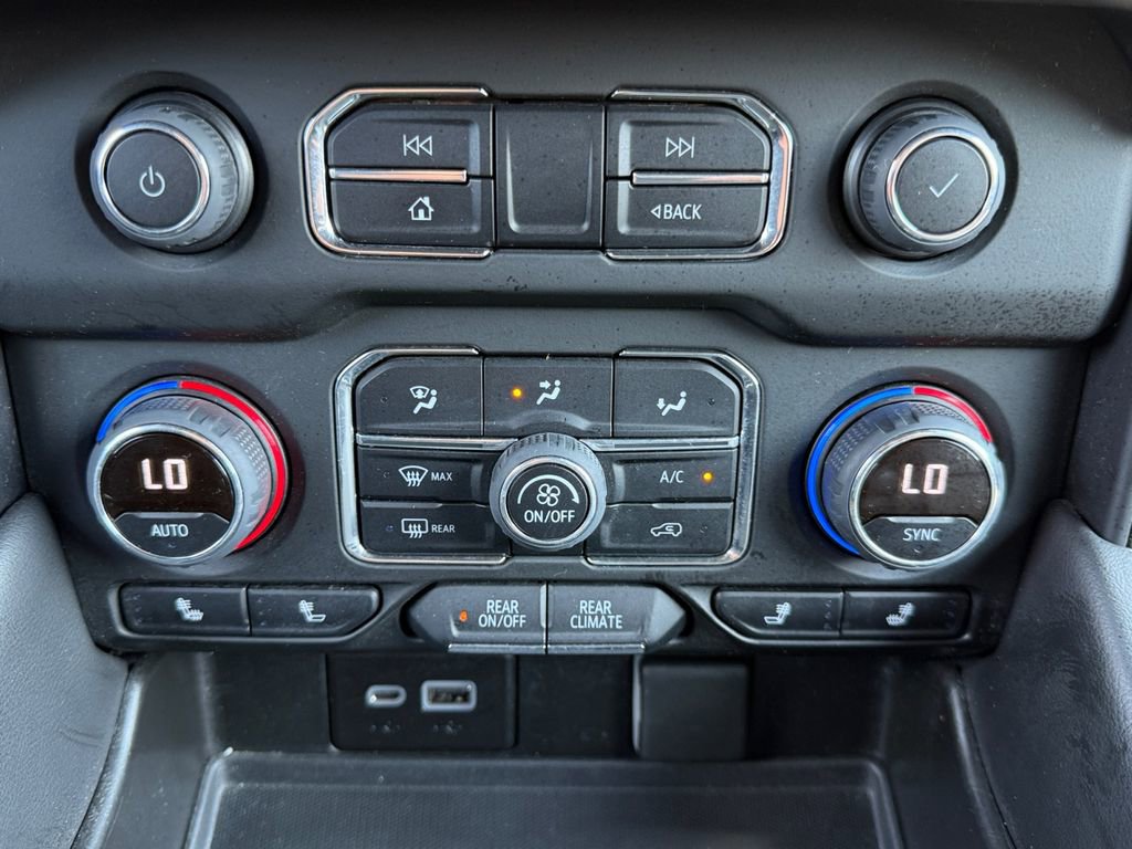Used 2021 Chevrolet Tahoe Z71 AWD/4WD image 15
