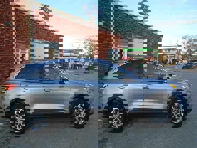 Used 2022 Ford Escape SE w/ Convenience Package image 11