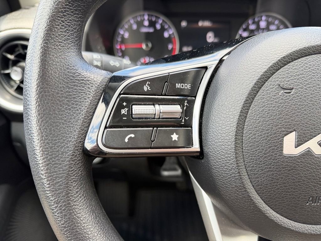 Used 2024 Kia Forte LX image 21
