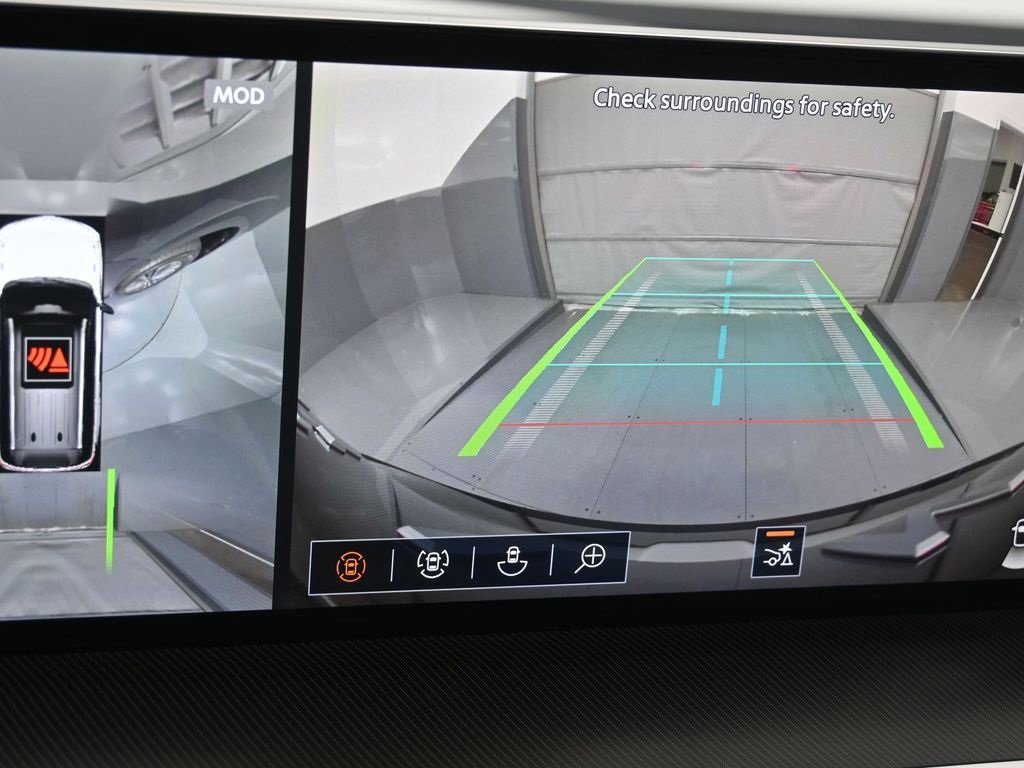 New 2026 INFINITI QX80 Luxe image 11