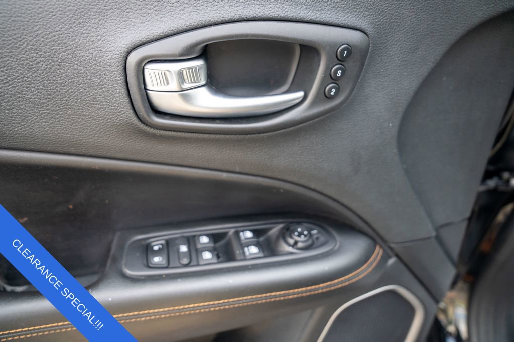 Used 2021 Jeep Compass Limited w/ Elite Interior Group image 16