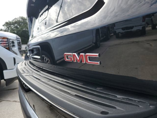 New 2026 GMC Yukon Denali RWD image 7