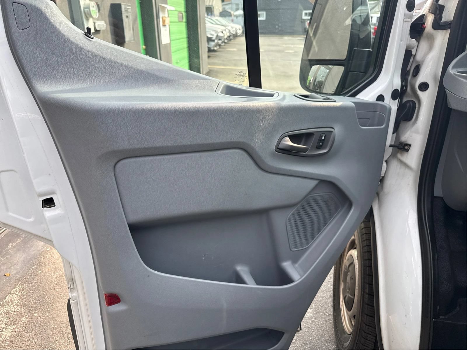 Used 2016 Ford Transit 250 130 Low Roof RWD image 20