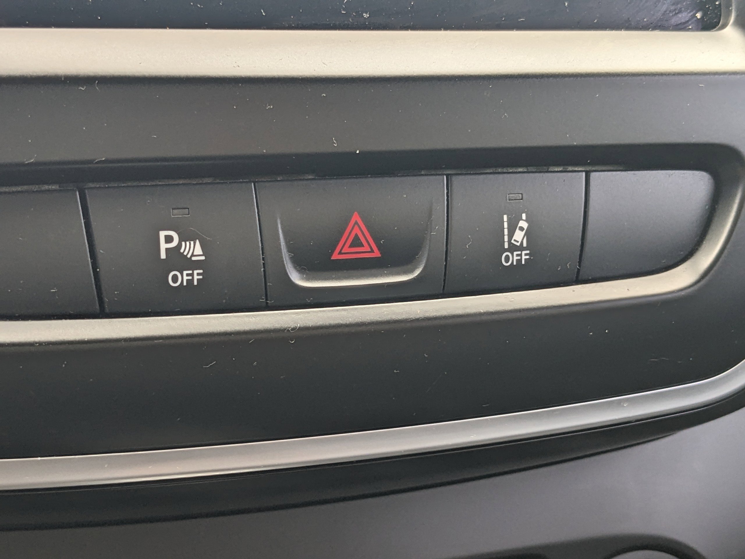 Used 2021 Jeep Cherokee Latitude Lux w/ Comfort/Convenience Group image 26