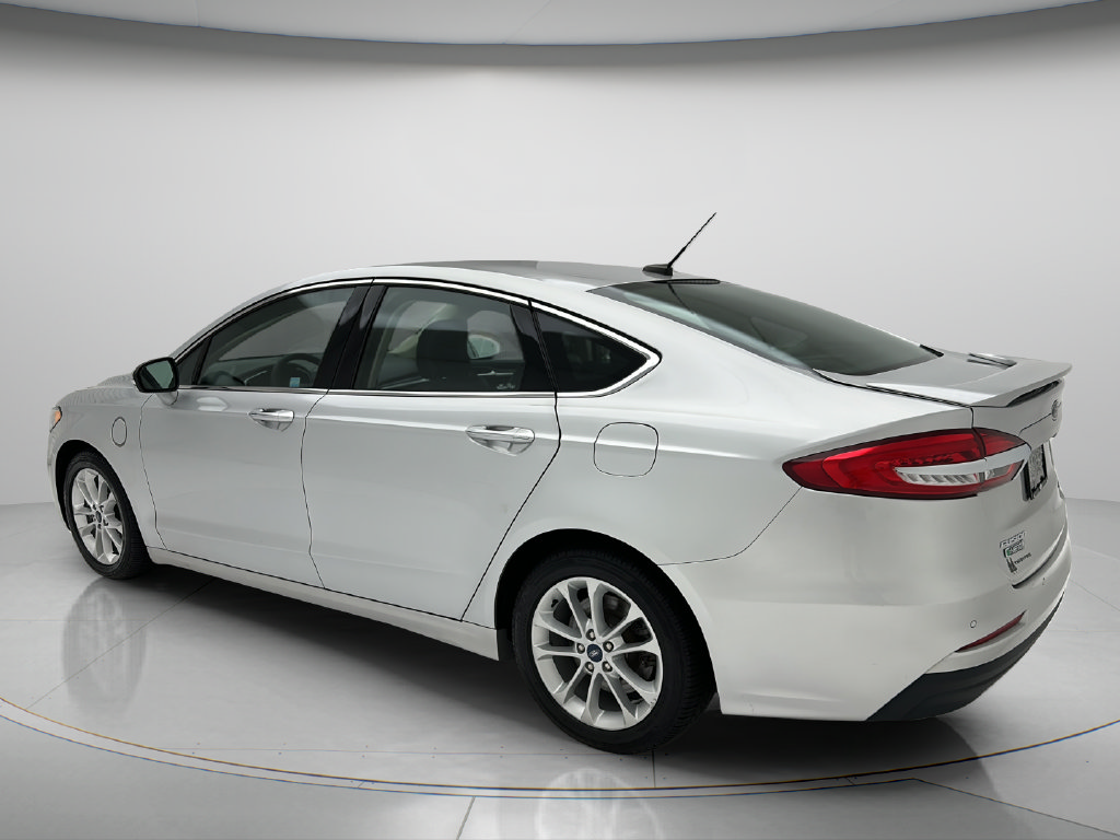 Used 2019 Ford Fusion Energi Titanium FWD image 4