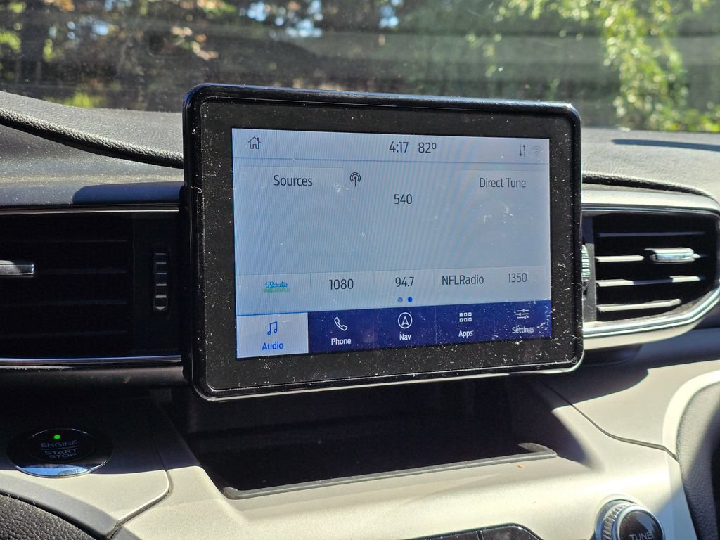 Used 2020 Ford Explorer XLT w/ Equipment Group 202A AWD/4WD image 16