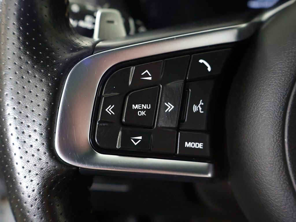 Used 2020 Jaguar F-PACE SVR image 44