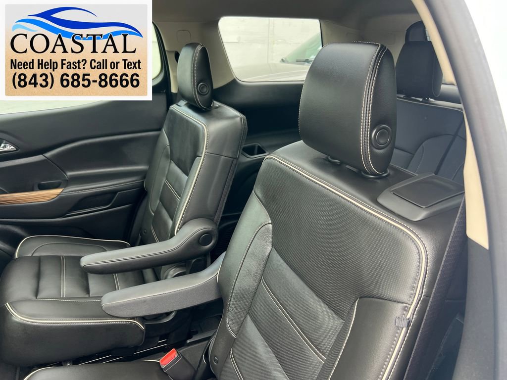 Used 2019 GMC Acadia Denali w/ Technology Package FWD image 20