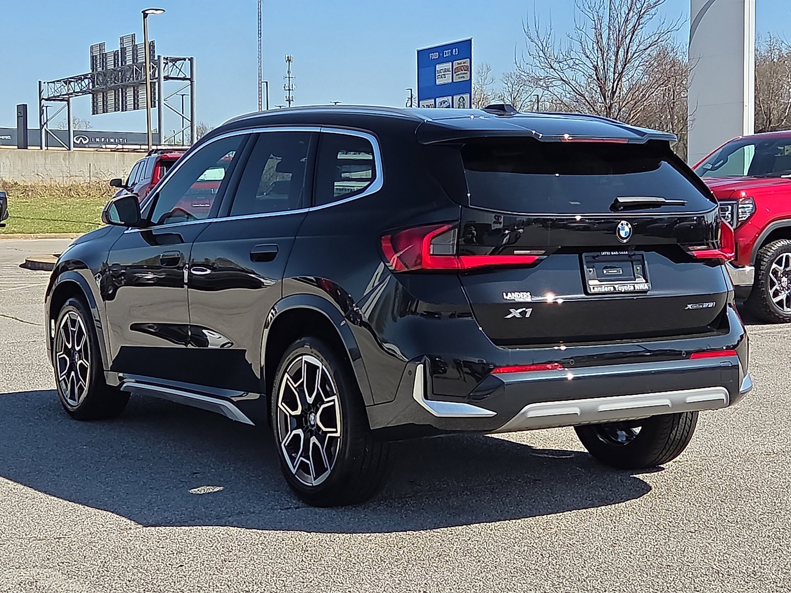 Used 2024 BMW X1 xDrive28i w/ Premium Package image 4