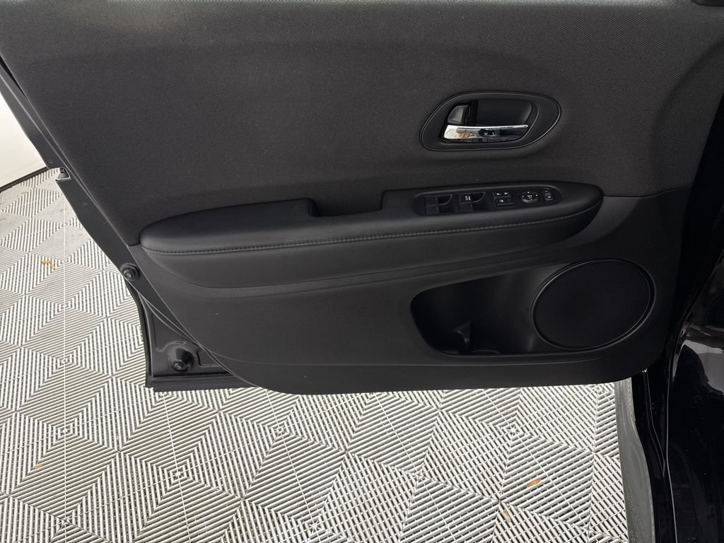 Used 2019 Honda HR-V Sport image 9