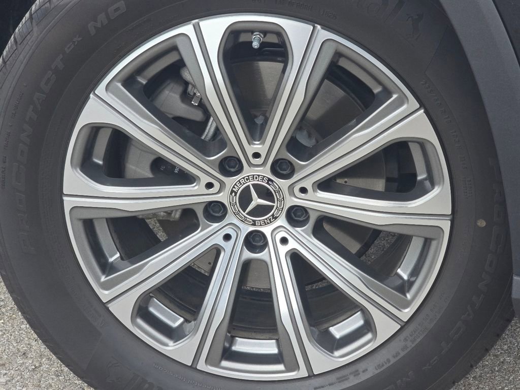 Certified 2026 Mercedes-Benz GLC 300 4MATIC image 11