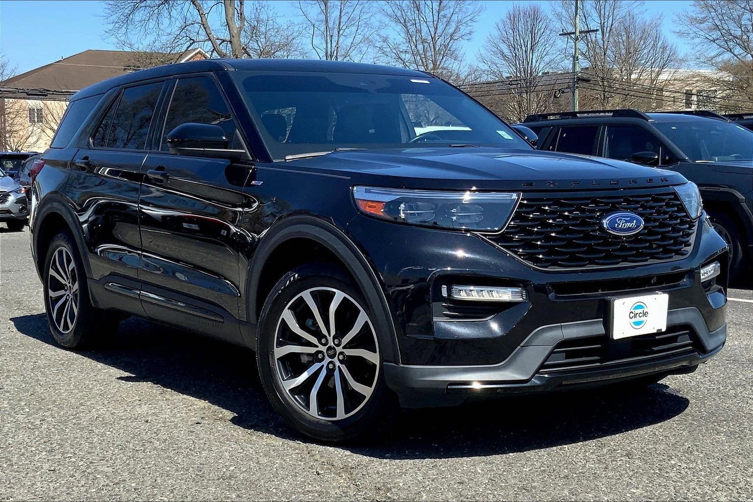 Used 2022 Ford Explorer ST-Line image 2