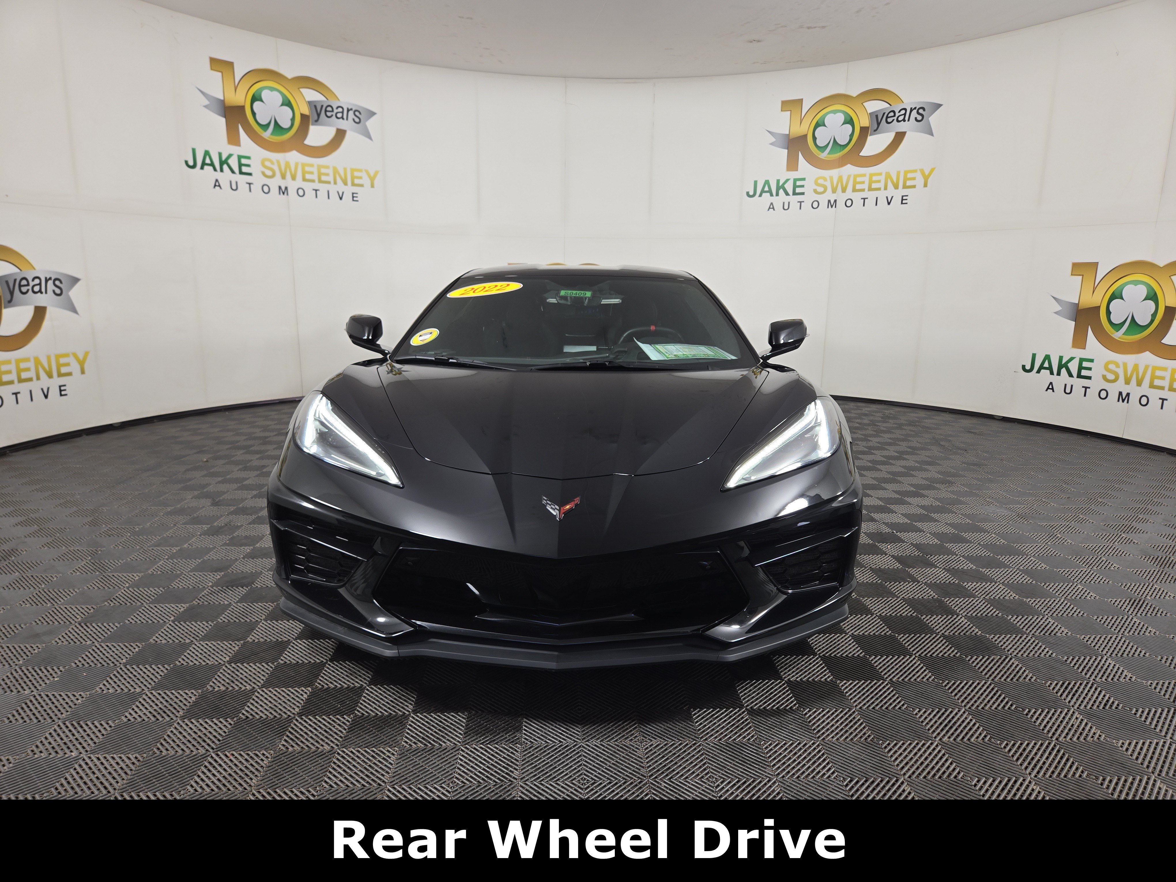 Used 2022 Chevrolet Corvette Stingray Premium Cpe w/ Z51 Performance Package RWD image 2