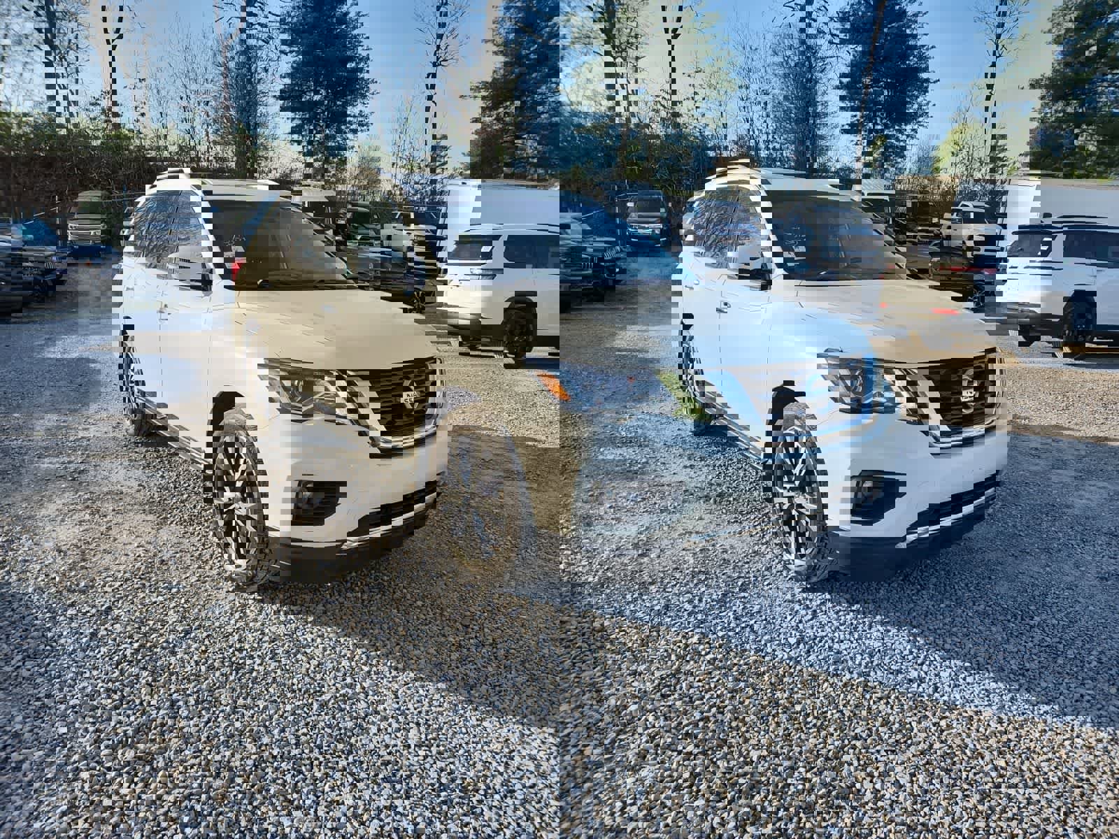 Used 2019 Nissan Pathfinder Platinum image 7