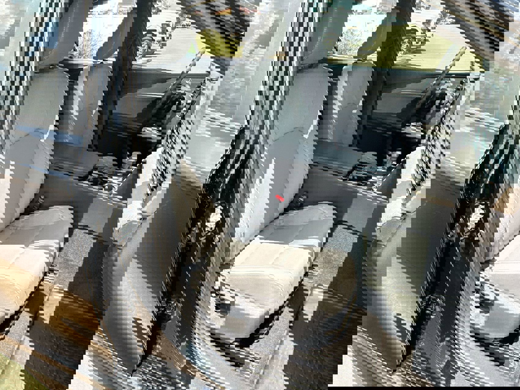 Used 2025 Toyota Camry SE image 23