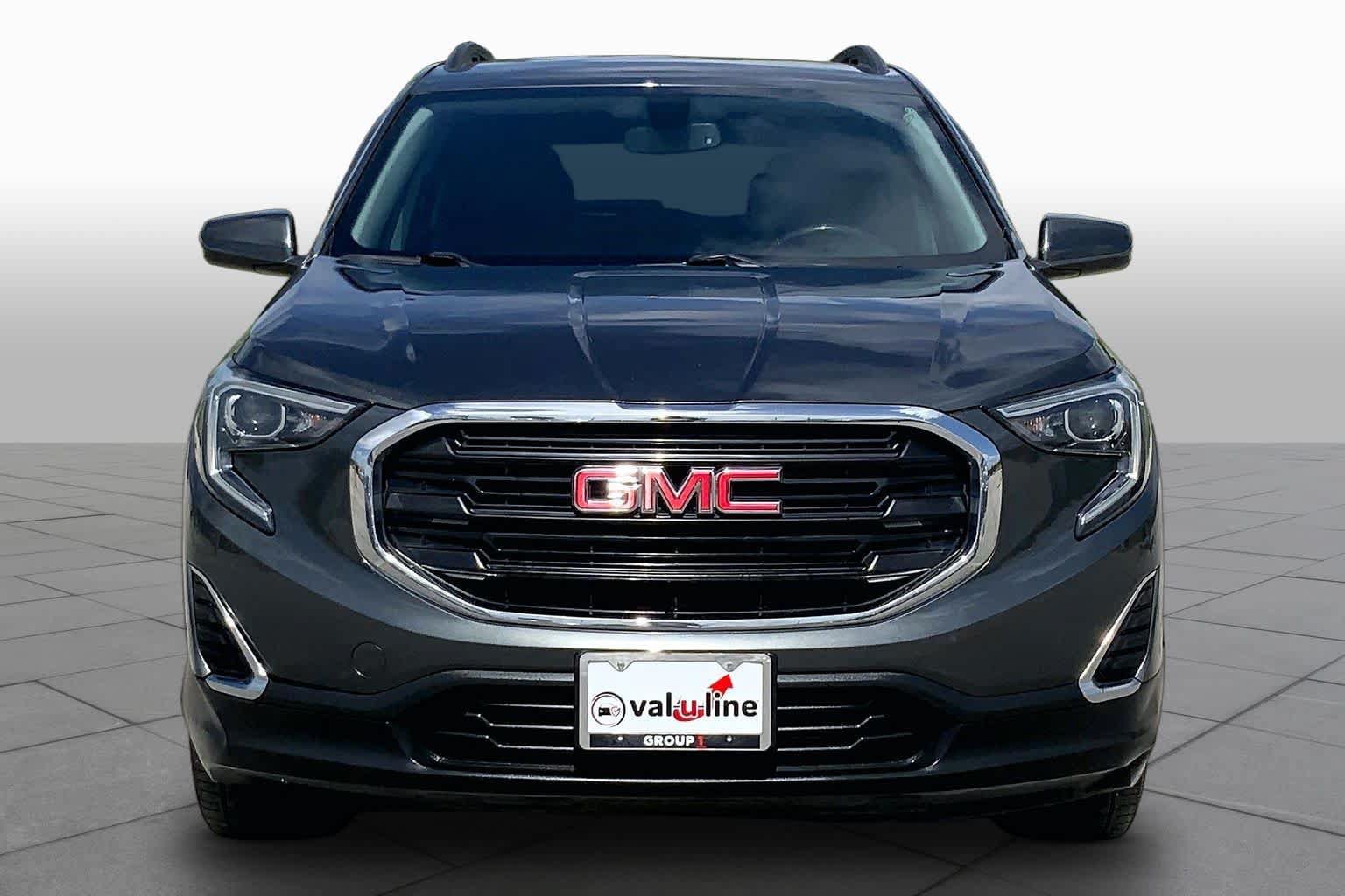 Used 2018 GMC Terrain SLE w/ Driver Convenience Package FWD image 4
