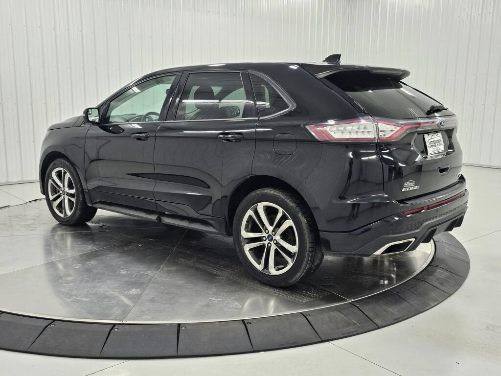 Used 2018 Ford Edge Sport w/ Cargo Accessory Package AWD/4WD image 3