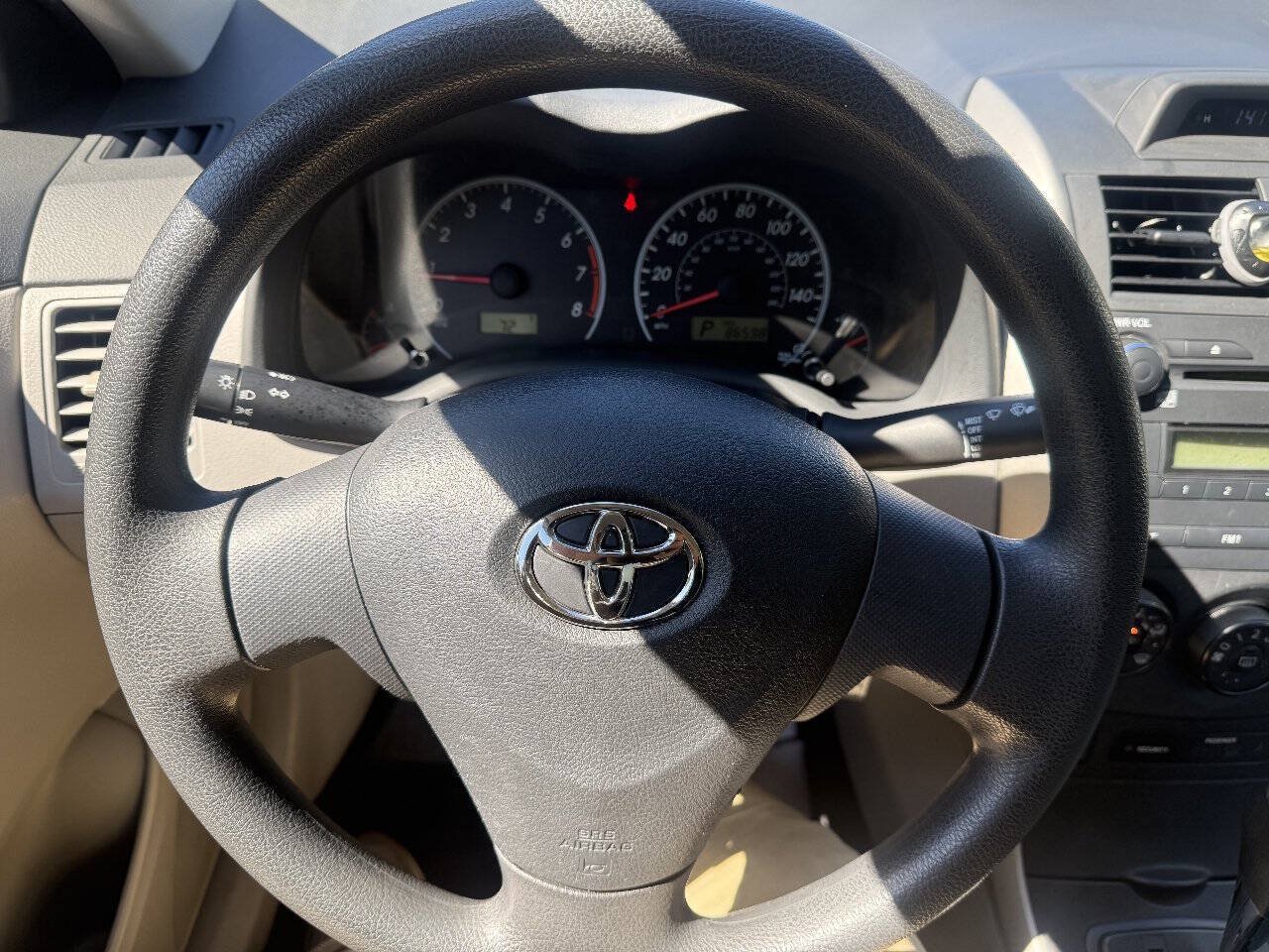 Used 2013 Toyota Corolla L FWD image 13