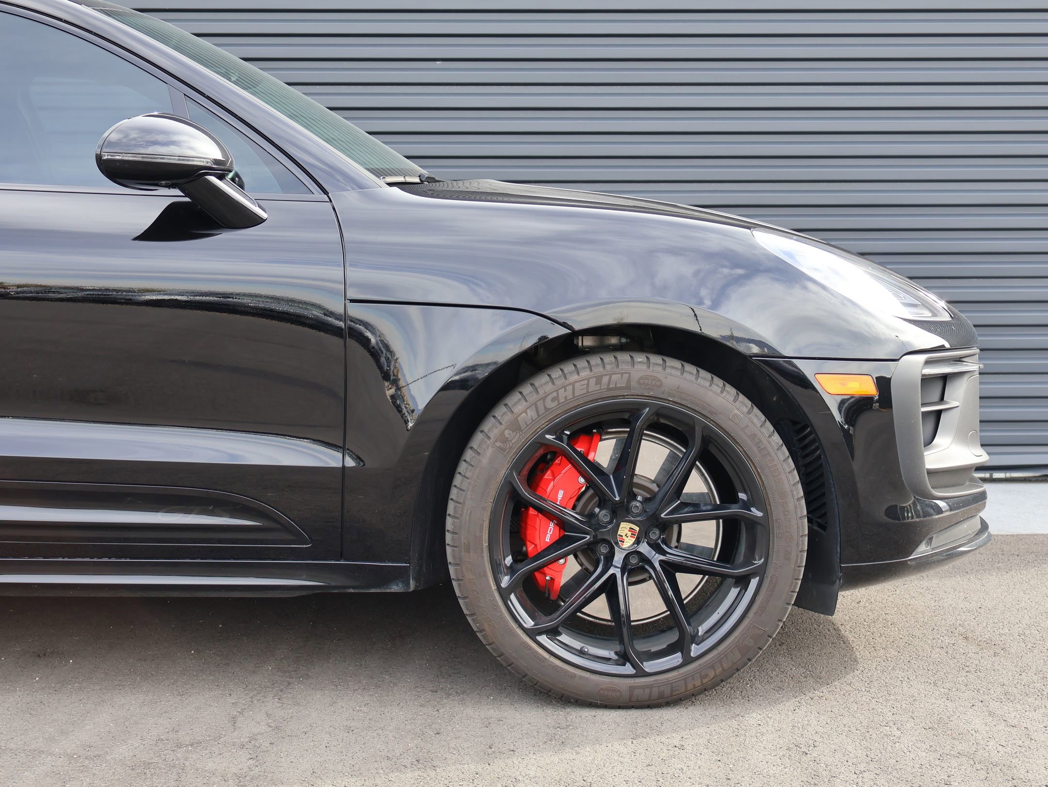 Certified 2024 Porsche Macan GTS image 12