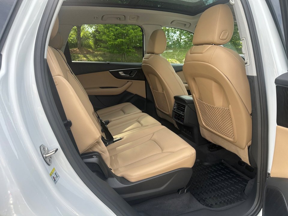 Used 2023 Audi Q7 3.0T Prestige AWD/4WD image 29