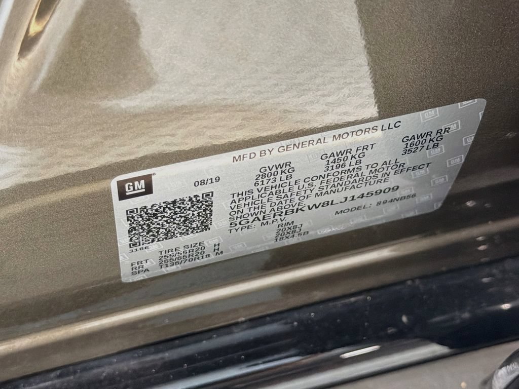 Used 2020 Buick Enclave Essence w/ Sound and Sites Package FWD image 33