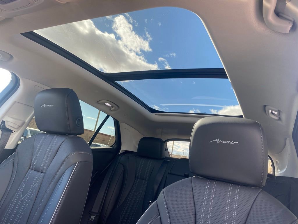 New 2025 Buick Envision Avenir image 33