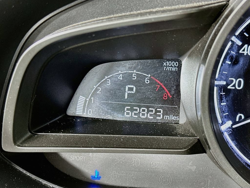 Used 2018 MAZDA MAZDA3 Touring FWD image 17