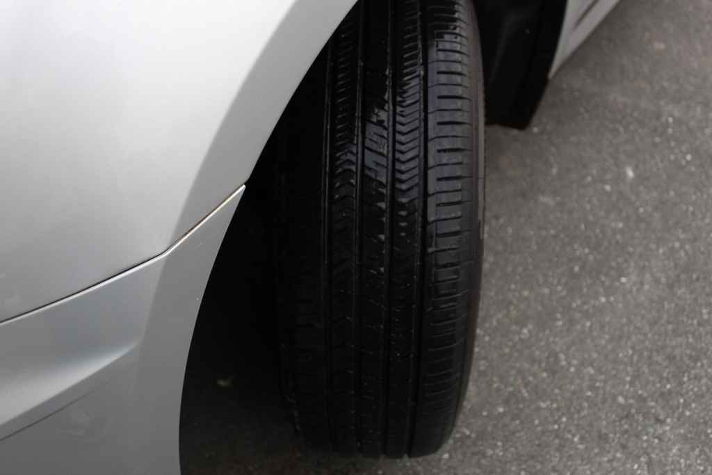 Used 2017 Chevrolet Equinox LT w/ Convenience Package image 28