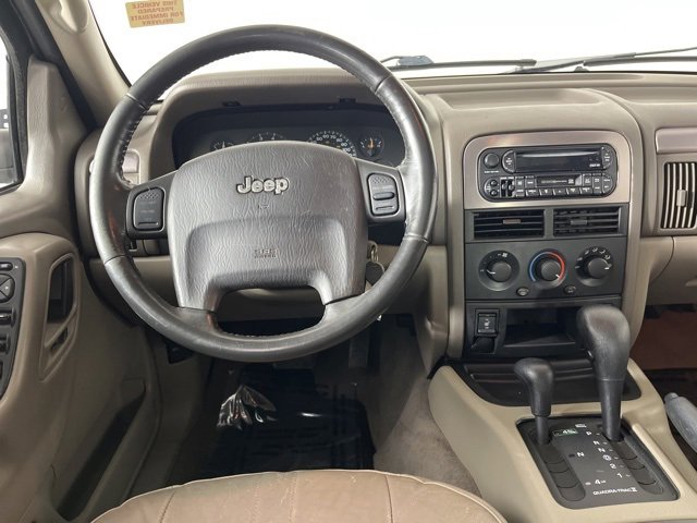 Used 2004 Jeep Grand Cherokee Laredo w/ Tan Your Hide Group image 7