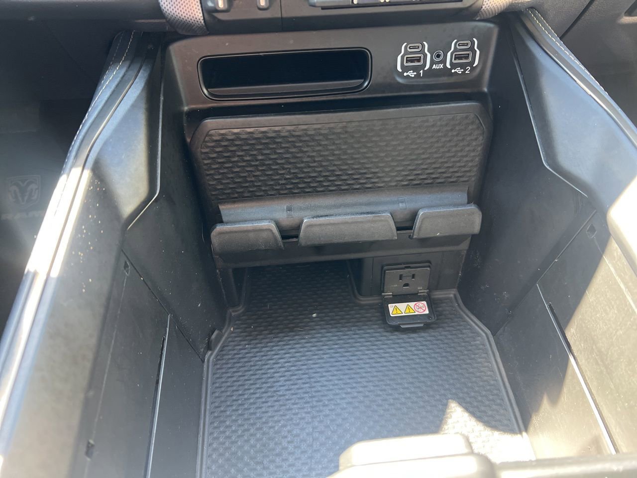 Used 2023 RAM 2500 Limited AWD/4WD image 33